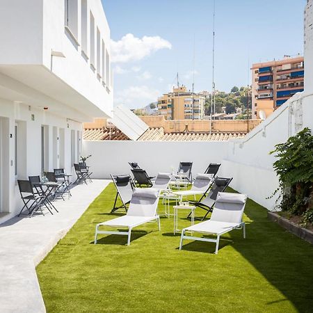 Apartamentos La Pelusa Malaga Luaran gambar