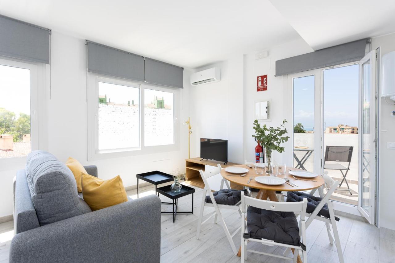 Apartamentos La Pelusa Malaga Luaran gambar