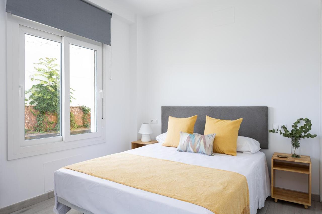 Apartamentos La Pelusa Malaga Luaran gambar