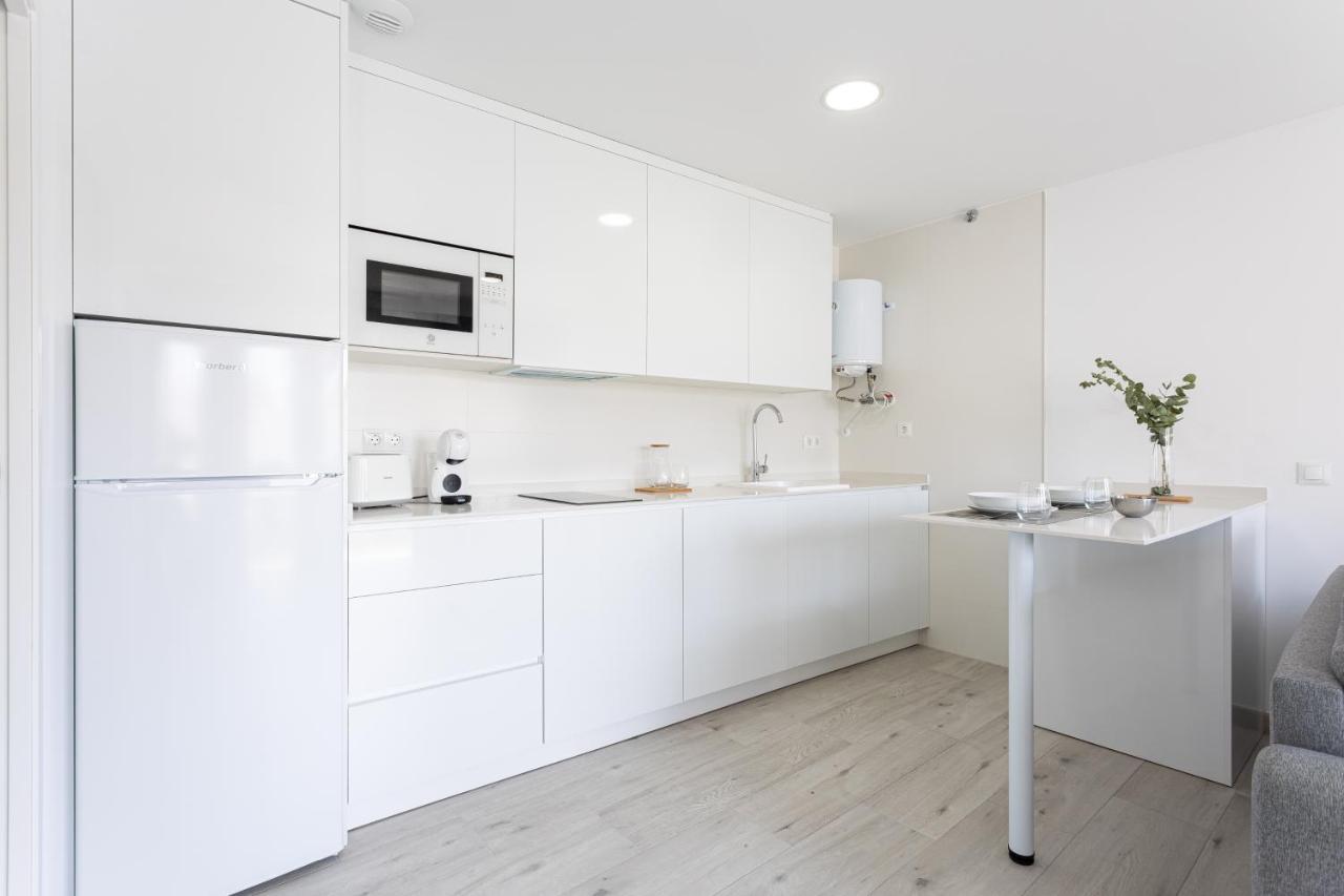 Apartamentos La Pelusa Malaga Luaran gambar