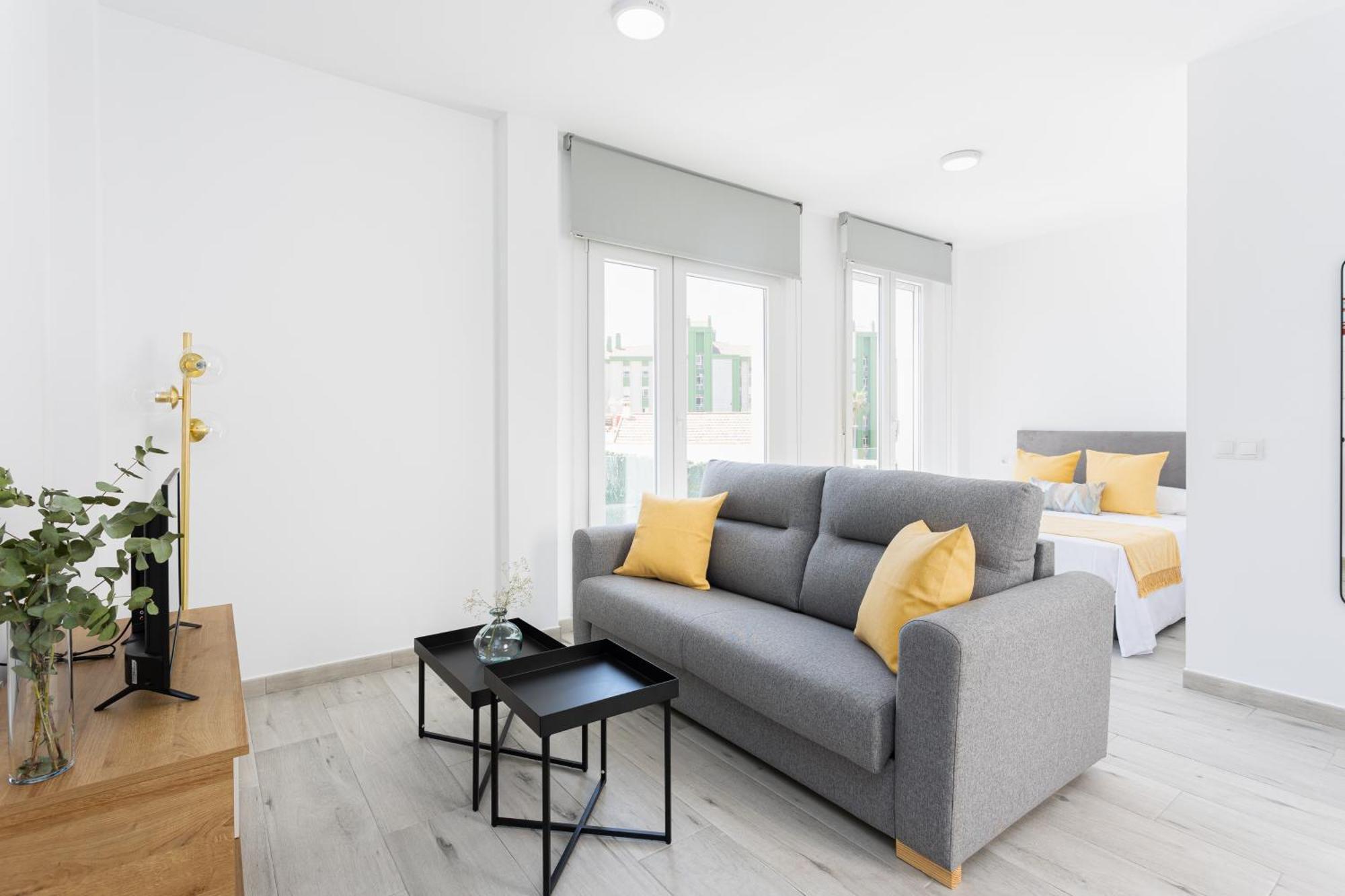 Apartamentos La Pelusa Malaga Bilik gambar
